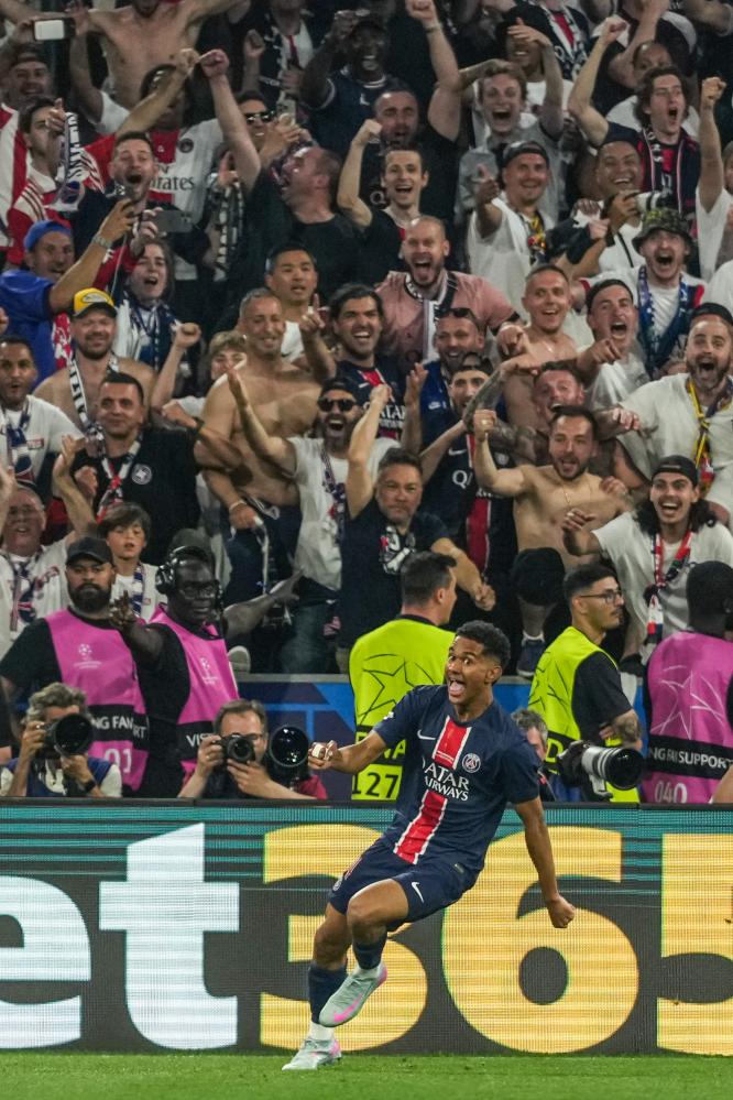 小罗在AC 小罗在AC